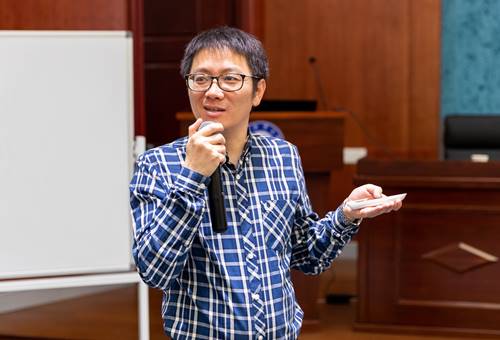 http://news.zjou.edu.cn/__local/C/83/A5/56C15CE7CA8D872C0451C31D930_9D021A2F_2BBFE3.jpg